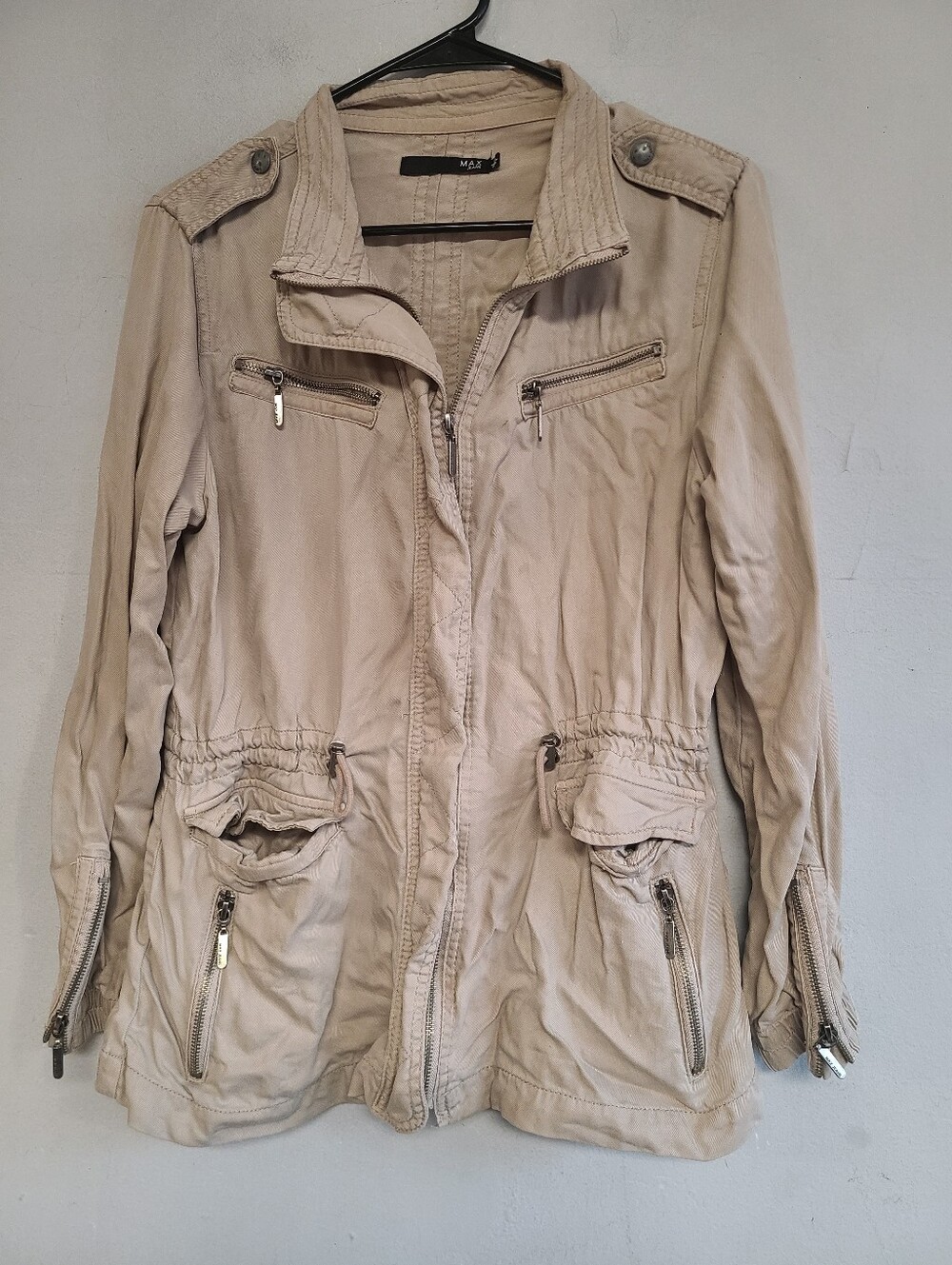 Women's size medium beige tencel cargo utility jacket by Max Jeans